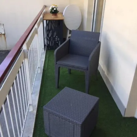 Appartement Modern Appt With Blacon In